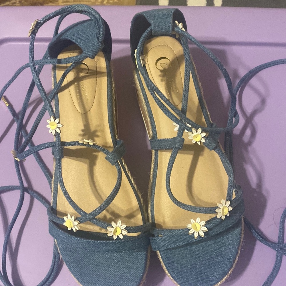 Lace Up sandals